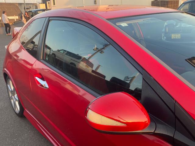 ���[���R���Ɏ��g�̂Ȃ����������k���������B