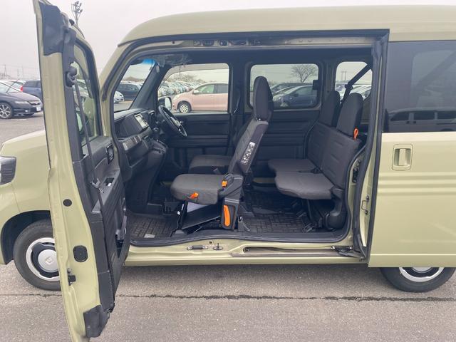 N-VAN ファン 純正ディスプレイオオーディオ・バックカメラ・プッシュスタート・スマートキー・電動格納ドアミラー・フロントフォグライト・LEDヘッドライト・クルーズコントロール・オートライト・両側スライドドア(30枚目)