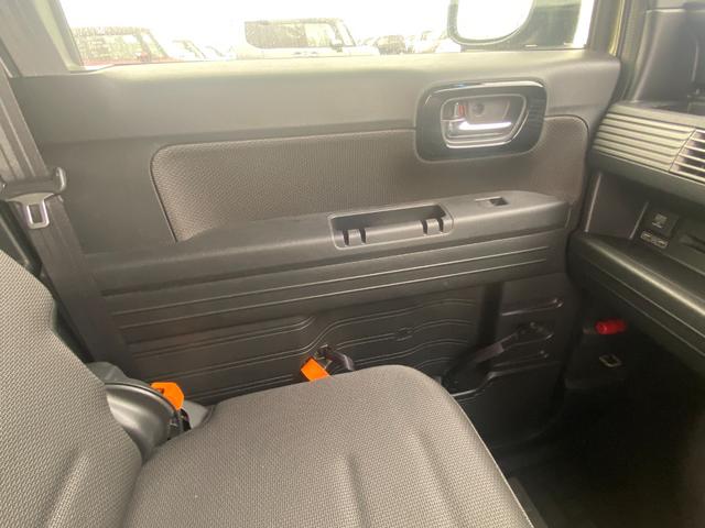 N-VAN ファン 純正ディスプレイオオーディオ・バックカメラ・プッシュスタート・スマートキー・電動格納ドアミラー・フロントフォグライト・LEDヘッドライト・クルーズコントロール・オートライト・両側スライドドア(57枚目)