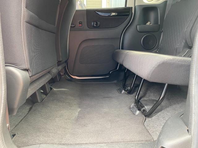 Ｎ－ＢＯＸカスタム Ｇ・ターボパッケージ　ターボエンジン・パドルシフト・クルーズコントロール・左右両側パワースライドドア・リア席モニター・カーナビ・バックカメラ・プッシュスタート・スマートキー・フロントフォグライト・ＥＴＣ（25枚目）