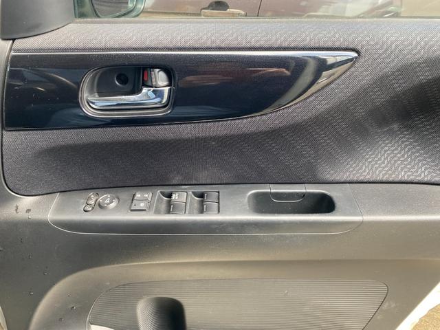 Ｎ－ＢＯＸカスタム Ｇ・ターボパッケージ　ターボエンジン・パドルシフト・クルーズコントロール・左右両側パワースライドドア・リア席モニター・カーナビ・バックカメラ・プッシュスタート・スマートキー・フロントフォグライト・ＥＴＣ（41枚目）