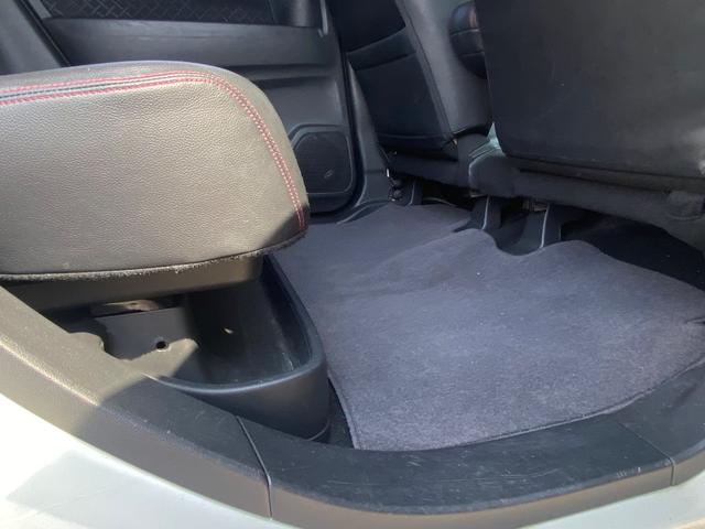 ���[���R���Ɏ��g�̂Ȃ����������k���������B