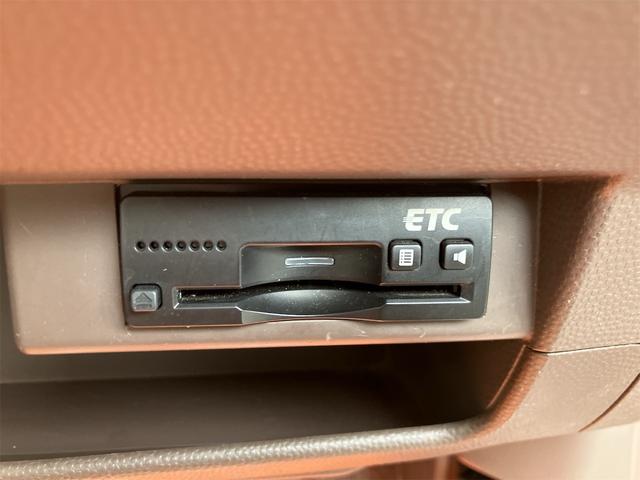 アルトラパンショコラ Ｘ　ワンオーナー車　アイドリングストップ　ナビ地デジＴＶ　Ｂｌｕｅｔｏｏｔｈ　スマートキー　ＥＴＣ　プッシュスターター　電動格納ドアミラー　ベンチシート　ＨＩＤヘッドライト　１４インチアルミホイール（9枚目）