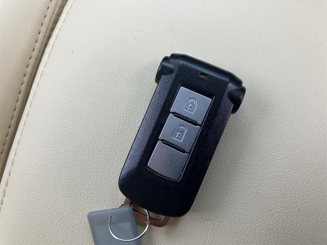 デイズルークス Ｘ　片側電動スライドドア　ナビ地デジＴＶ　アラウンドビューモニター　Ｂｌｕｅｔｏｏｔｈ　インテリジェントキー　ＥＴＣ　プッシュスターター　オートエアコン　衝突軽減ブレーキ　アイドリングストップ（13枚目）