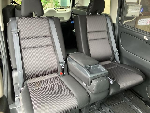セレナ ハイウェイスターＶ　両側電動スライドドア　ナビ地デジＴＶ　アラウンドビューモニター　Ｂｌｕｅｔｏｏｔｈ　インテリジェントキー　ＥＴＣ　オートライト　ＬＥＤヘッドライト　衝突軽減ブレーキ　レーンアシスト（31枚目）