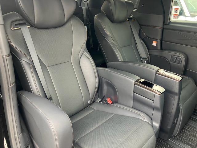 アルファード Ｚ　モデリスタエアロ　後席モニター　ナビ　全方位カメラ　Ｂｌｕｅｔｏｏｔｈ　スマートキー　革シート　ＬＥＤヘッドライト　純正エアロ　トヨタセーフティーセンス（12枚目）