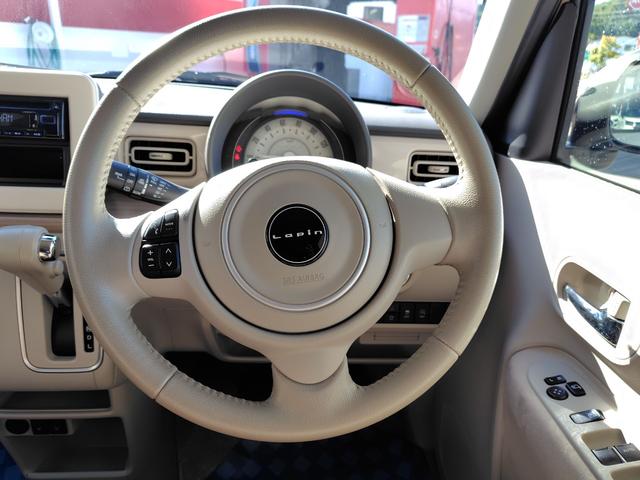 アルトラパン 　クリアランスソナー　レーンアシスト　スマートキー　アイドリングストップ　電動格納ミラー　シートヒーター　ベンチシート　ＣＶＴ　ＥＳＣ　ＣＤ　アルミホイール　エアコン　パワーステアリング（3枚目）