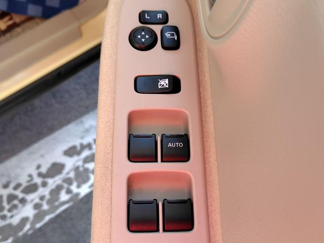 アルトラパン 　クリアランスソナー　レーンアシスト　スマートキー　アイドリングストップ　電動格納ミラー　シートヒーター　ベンチシート　ＣＶＴ　ＥＳＣ　ＣＤ　アルミホイール　エアコン　パワーステアリング（11枚目）