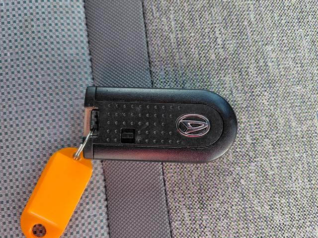 ブーン Ｘ　Ｌパッケージ　ＳＡＩＩ　ＥＴＣ　バックカメラ　衝突被害軽減システム　スマートキー　アイドリングストップ　電動格納ミラー　ＣＶＴ　盗難防止システム　衝突安全ボディ　ベンチシート　ＡＢＳ　ＥＳＣ　エアコン　パワーステアリング（29枚目）