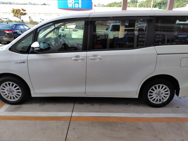 ヴォクシー ハイブリッドV ETC バックカメラ ナビ オートクルーズコントロール 両側スライド・片側電動 オートライト LEDヘッドランプ スマートキー 電動格納ミラー シートヒーター 3列シート CVT アルミホイール(15枚目)