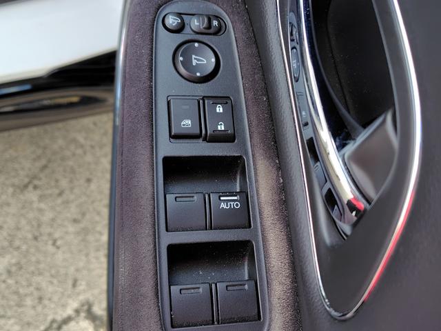 ヴェゼル ハイブリッドＲＳ・ホンダセンシング　ドライブレコーダー　ＥＴＣ　バックカメラ　オートクルーズコントロール　レーンアシスト　衝突被害軽減システム　ナビ　オートライト　ＬＥＤヘッドランプ　アルミホイール　スマートキー　電動格納ミラー（11枚目）