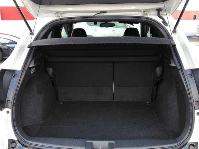 ヴェゼル ハイブリッドＲＳ・ホンダセンシング　ドライブレコーダー　ＥＴＣ　バックカメラ　オートクルーズコントロール　レーンアシスト　衝突被害軽減システム　ナビ　オートライト　ＬＥＤヘッドランプ　アルミホイール　スマートキー　電動格納ミラー（19枚目）