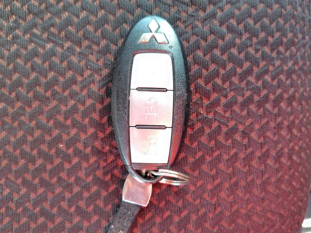 ｅＫクロススペース Ｇ　ＥＴＣ　両側スライド・片側電動　ＴＶ　レーンアシスト　衝突被害軽減システム　オートライト　ＬＥＤヘッドランプ　スマートキー　アイドリングストップ　電動格納ミラー　シートヒーター　ベンチシート　ＣＶＴ（23枚目）