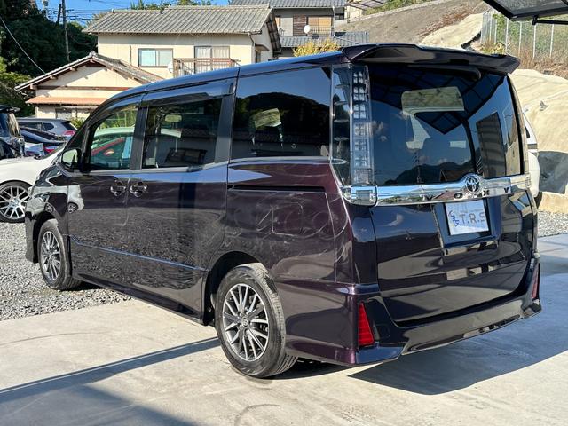 ヴォクシー ＺＳ　全国対応２年保証　メモリーナビフルセグ　Ｂｌｕｅｔｏｏｔｈ　バックカメラ　ＤＶＤ再生　後席モニター　ＥＴＣ　両側電動スライドドア　アイドリングストップ　スマートキー　ＬＥＤライト　３列シート７人乗り（23枚目）