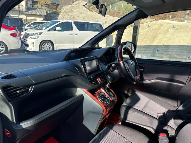 ヴォクシー ＺＳ　全国対応２年保証　メモリーナビフルセグ　Ｂｌｕｅｔｏｏｔｈ　バックカメラ　ＤＶＤ再生　後席モニター　ＥＴＣ　両側電動スライドドア　アイドリングストップ　スマートキー　ＬＥＤライト　３列シート７人乗り（56枚目）