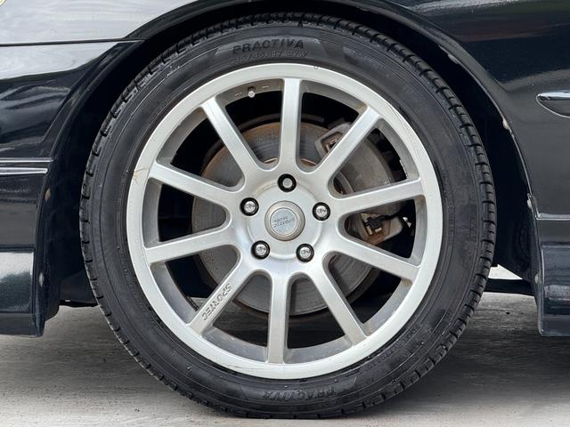 マークIIブリット ２．５ｉＲ－Ｖ　１ＪＺターボ（ＶＶＴ－ｉ）２８０馬力　新品タイミングベルト交換済　テイン車高調　ＨＫＳエアクリーナー　社外マフラー　ブリッツブーストメーター　純正フルエアロ　バックカメラ　社外１７インチホイール（15枚目）