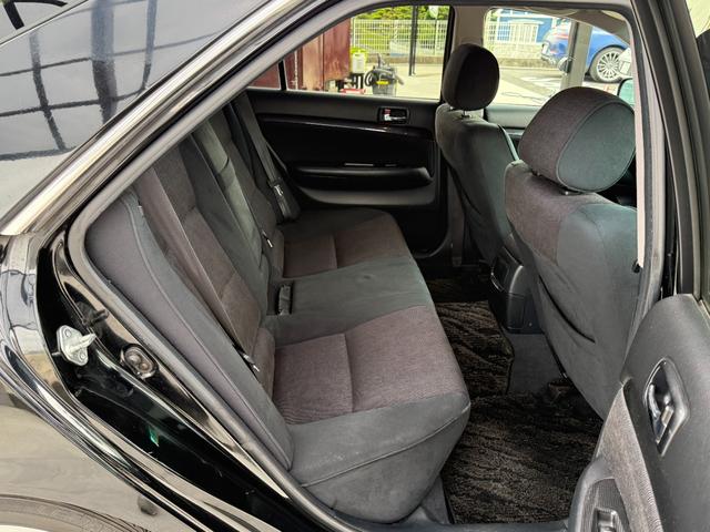 マークIIブリット ２．５ｉＲ－Ｖ　１ＪＺターボ（ＶＶＴ－ｉ）２８０馬力　新品タイミングベルト交換済　テイン車高調　ＨＫＳエアクリーナー　社外マフラー　ブリッツブーストメーター　純正フルエアロ　バックカメラ　社外１７インチホイール（35枚目）