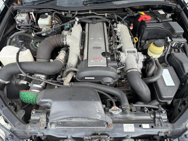 マークIIブリット ２．５ｉＲ－Ｖ　１ＪＺターボ（ＶＶＴ－ｉ）２８０馬力　新品タイミングベルト交換済　テイン車高調　ＨＫＳエアクリーナー　社外マフラー　ブリッツブーストメーター　純正フルエアロ　バックカメラ　社外１７インチホイール（72枚目）