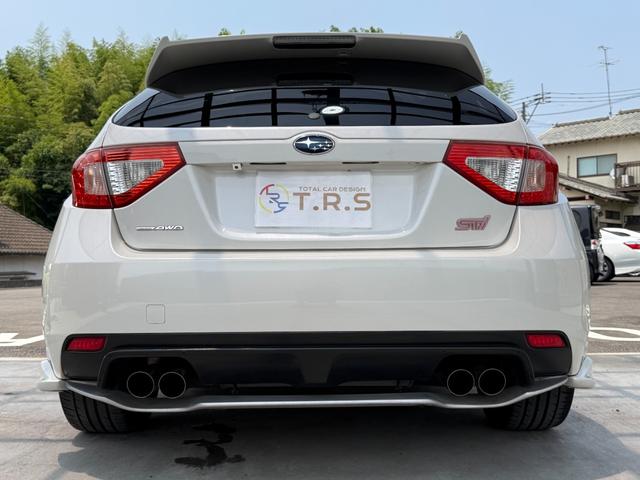 インプレッサ ＷＲＸ　ＳＴｉ　６速マニュアル　ＨＫＳ（ＥＶＣ）コントローラー　ブリッツピロアッパー減衰力車高調　ＨＫＳエアクリーナー　クスコオイルキャッチタンク　Ｂｌｕｅｔｏｏｔｈ　バックカメラ　フルエアロ　４ＷＤ　スマートキー２（24枚目）