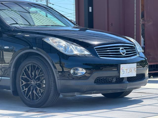 スカイラインクロスオーバー ３７０ＧＴ　全国対応２年保証　ＢＯＳＥサウンドシステム　Ｂｌｕｅｔｏｏｔｈ接続　フルセグ　バックカメラ　純正ナビ　前後ドライブレコーダー　社外１８ＡＷ　ビルトインＥＴＣ　ハーフレザーシート　インテリジェントキー（8枚目）