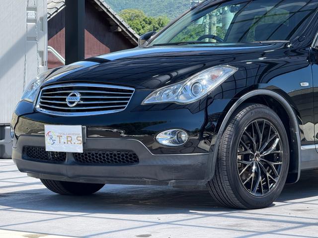 スカイラインクロスオーバー ３７０ＧＴ　全国対応２年保証　ＢＯＳＥサウンドシステム　Ｂｌｕｅｔｏｏｔｈ接続　フルセグ　バックカメラ　純正ナビ　前後ドライブレコーダー　社外１８ＡＷ　ビルトインＥＴＣ　ハーフレザーシート　インテリジェントキー（10枚目）