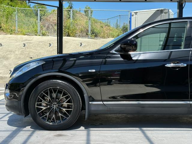 スカイラインクロスオーバー ３７０ＧＴ　全国対応２年保証　ＢＯＳＥサウンドシステム　Ｂｌｕｅｔｏｏｔｈ接続　フルセグ　バックカメラ　純正ナビ　前後ドライブレコーダー　社外１８ＡＷ　ビルトインＥＴＣ　ハーフレザーシート　インテリジェントキー（13枚目）