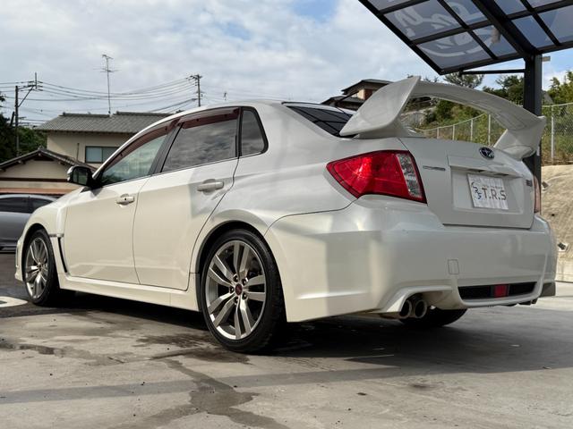 インプレッサ ＷＲＸ　ＳＴｉ　６速マニュアル　４ＷＤ　Ｂｌｕｅｔｏｏｔｈ接続　フルセグ　社外ナビ　ＳＴＩハーフレザーパワーシート　デフイブースト計　純正エアロ　スマートキー２個　ＥＴＣ　リアスポイラー　ＳＴＩ純正アルミホイール（30枚目）