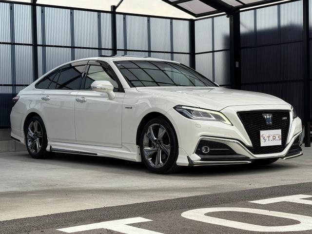 クラウンハイブリッド RSアドバンス 全国対応2年ハイブリット保証走行無制限 モデリスタフルエアロ サンルーフ ホワイトレザーシート メーカーナビフルセグ Bluetooth バックカメラ ブラインドスポット モデリスタマフラー 記録簿有(5枚目)