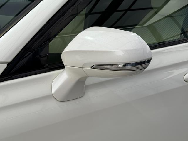 クラウンハイブリッド RSアドバンス 全国対応2年ハイブリット保証走行無制限 モデリスタフルエアロ サンルーフ ホワイトレザーシート メーカーナビフルセグ Bluetooth バックカメラ ブラインドスポット モデリスタマフラー 記録簿有(14枚目)