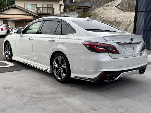 クラウンハイブリッド RSアドバンス 全国対応2年ハイブリット保証走行無制限 モデリスタフルエアロ サンルーフ ホワイトレザーシート メーカーナビフルセグ Bluetooth バックカメラ ブラインドスポット モデリスタマフラー 記録簿有(28枚目)