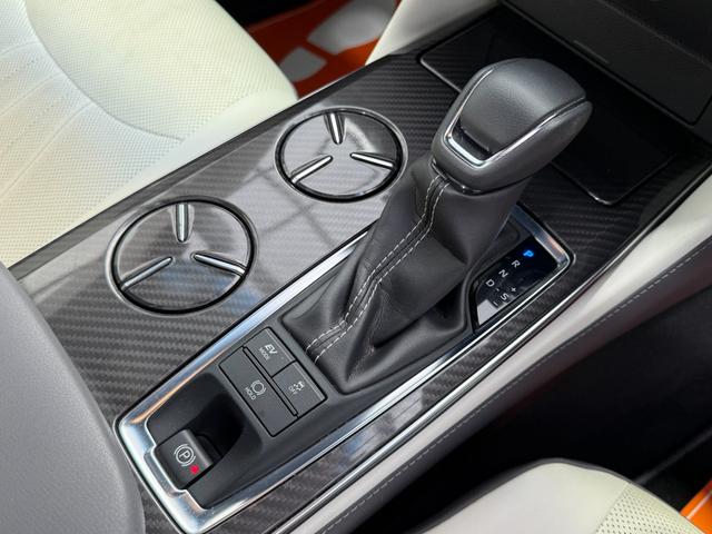 クラウンハイブリッド RSアドバンス 全国対応2年ハイブリット保証走行無制限 モデリスタフルエアロ サンルーフ ホワイトレザーシート メーカーナビフルセグ Bluetooth バックカメラ ブラインドスポット モデリスタマフラー 記録簿有(52枚目)