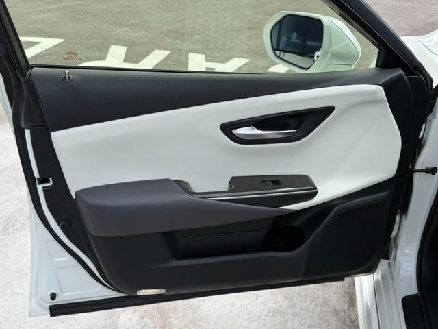 クラウンハイブリッド RSアドバンス 全国対応2年ハイブリット保証走行無制限 モデリスタフルエアロ サンルーフ ホワイトレザーシート メーカーナビフルセグ Bluetooth バックカメラ ブラインドスポット モデリスタマフラー 記録簿有(65枚目)