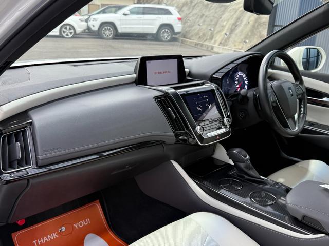 クラウンハイブリッド RSアドバンス 全国対応2年ハイブリット保証走行無制限 モデリスタフルエアロ サンルーフ ホワイトレザーシート メーカーナビフルセグ Bluetooth バックカメラ ブラインドスポット モデリスタマフラー 記録簿有(67枚目)