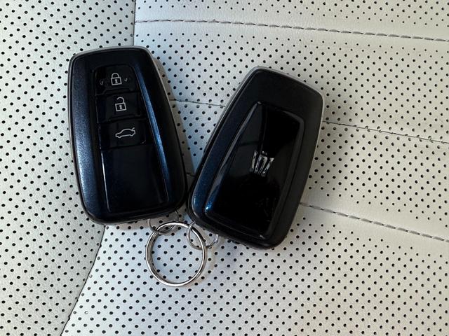 クラウンハイブリッド RSアドバンス 全国対応2年ハイブリット保証走行無制限 モデリスタフルエアロ サンルーフ ホワイトレザーシート メーカーナビフルセグ Bluetooth バックカメラ ブラインドスポット モデリスタマフラー 記録簿有(77枚目)