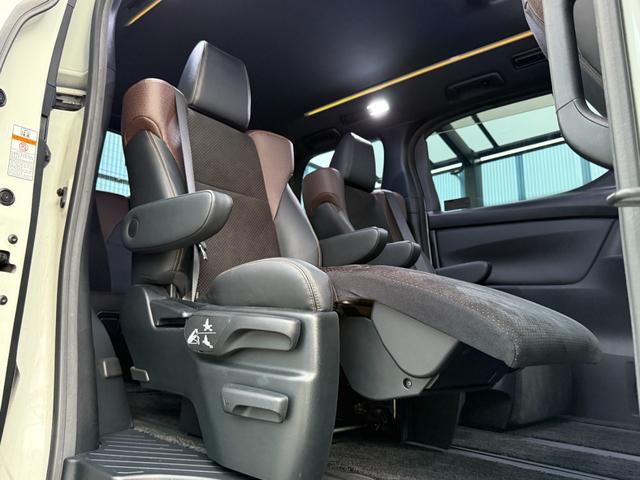 アルファード ２．５Ｓ　Ａパッケージ　タイプブラック　全国対応２年保証　９インチディスプレイオーディオ　Ｂｌｕｅｔｏｏｔｈ　フルセグ　Ｂカメラ　前後ドラレコ　１２．１型後席モニター　パワーバックドア　両側電動スライド　禁煙車　ＥＴＣ　ハーフレザーシート（38枚目）