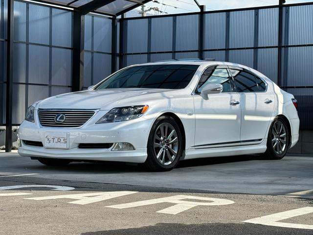 ご来店の際は便利でお得な来店予約機能をご利用ください♪来店予約機能をご利用の上、ご成約頂きますと【ＱＵＯカード１０，０００円分】さらに【ガソリン満タン納車】をプレゼントさせて頂きます☆