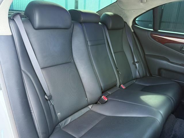 ご来店の際は便利でお得な来店予約機能をご利用ください♪来店予約機能をご利用の上、ご成約頂きますと【ＱＵＯカード１０，０００円分】さらに【ガソリン満タン納車】をプレゼントさせて頂きます☆