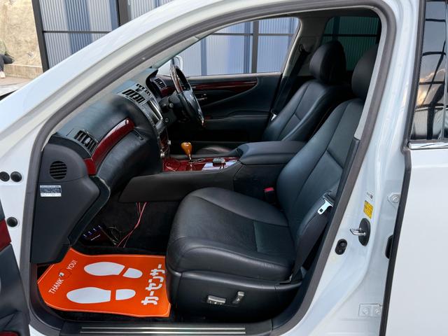 ご来店の際は便利でお得な来店予約機能をご利用ください♪来店予約機能をご利用の上、ご成約頂きますと【ＱＵＯカード１０，０００円分】さらに【ガソリン満タン納車】をプレゼントさせて頂きます☆