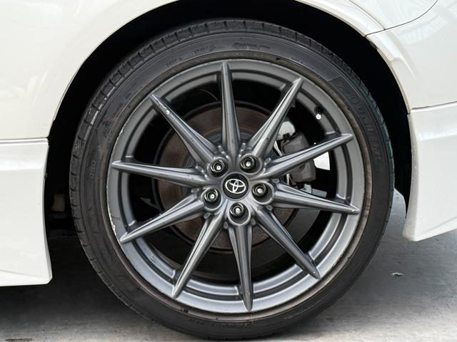 ＧＲ８６ ＲＺ　全国対応２年走行無制限保証　ＧＲフルエアロ　カーボンダクトボンネット　ＴＲＤマフラー　９インチナビ　Ｂｌｕｅｔｏｏｔｈ接続　バックカメラ　フルセグ　シートヒーター　ＥＴＣ　ハーフレザーシート　禁煙車（16枚目）