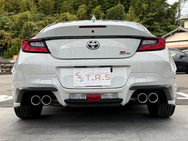 ＧＲ８６ ＲＺ　全国対応２年走行無制限保証　ＧＲフルエアロ　カーボンダクトボンネット　ＴＲＤマフラー　９インチナビ　Ｂｌｕｅｔｏｏｔｈ接続　バックカメラ　フルセグ　シートヒーター　ＥＴＣ　ハーフレザーシート　禁煙車（25枚目）