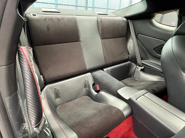 ＧＲ８６ ＲＺ　全国対応２年走行無制限保証　ＧＲフルエアロ　カーボンダクトボンネット　ＴＲＤマフラー　９インチナビ　Ｂｌｕｅｔｏｏｔｈ接続　バックカメラ　フルセグ　シートヒーター　ＥＴＣ　ハーフレザーシート　禁煙車（40枚目）