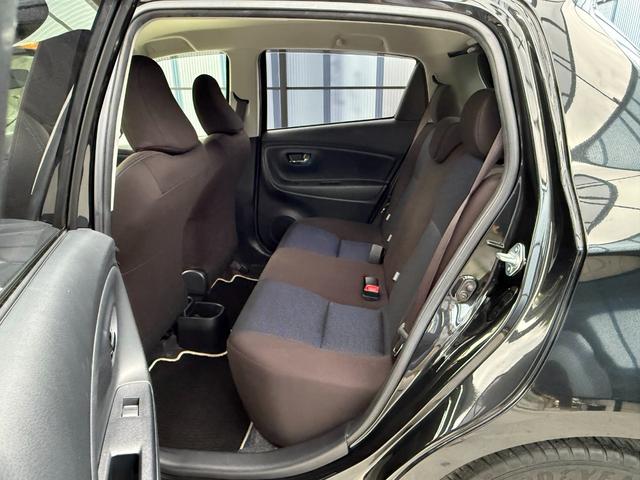 ヴィッツ １．３Ｆ　ＬＥＤエディション　全国対応２年保証　新車ワンオーナー　禁煙車　Ｂｌｕｅｔｏｏｔｈ接続　バックカメラ　ＳＤナビ地デジ　スマートキー２個　ＥＴＣ　点検整備記録簿　ＬＥＤヘッドライト　アイドリングストップ　レーンアシスト（64枚目）