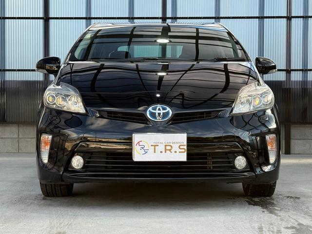 プリウス Ｓツーリングセレクション　全国対応２年ハイブリット保証　８インチナビ　Ｂｌｕｅｔｏｏｔｈ接続　バックカメラ　フルセグ　ユーザー買取車　ＥＴＣ　スマートキー２個　エンジンスターター　後期モデル　ＬＥＤヘッドライト　スタットレス有（3枚目）