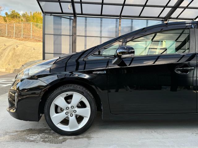 プリウス Ｓツーリングセレクション　全国対応２年ハイブリット保証　８インチナビ　Ｂｌｕｅｔｏｏｔｈ接続　バックカメラ　フルセグ　ユーザー買取車　ＥＴＣ　スマートキー２個　エンジンスターター　後期モデル　ＬＥＤヘッドライト　スタットレス有（17枚目）