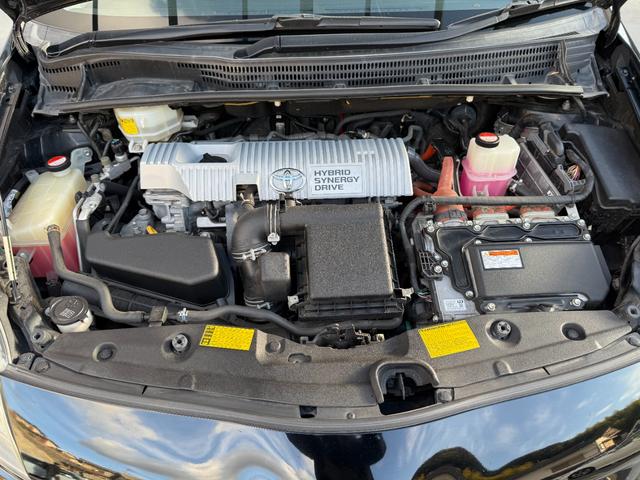 プリウス Ｓツーリングセレクション　全国対応２年ハイブリット保証　８インチナビ　Ｂｌｕｅｔｏｏｔｈ接続　バックカメラ　フルセグ　ユーザー買取車　ＥＴＣ　スマートキー２個　エンジンスターター　後期モデル　ＬＥＤヘッドライト　スタットレス有（59枚目）