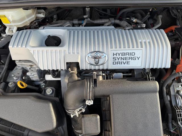 プリウス Ｓツーリングセレクション　全国対応２年ハイブリット保証　８インチナビ　Ｂｌｕｅｔｏｏｔｈ接続　バックカメラ　フルセグ　ユーザー買取車　ＥＴＣ　スマートキー２個　エンジンスターター　後期モデル　ＬＥＤヘッドライト　スタットレス有（62枚目）