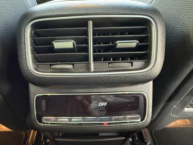 ＧＬＥ ＧＬＥ４００ｄ　４マチック　クーペスポーツ　パノラミックスライディングルーフ　Ｂｕｒｍｅｓｕｔｅサウンド　フルセグＴＶ　３６０°カメラ　シートヒーター＆ベンチレーション　保冷機能付カップホルダー　ＨＵＤ　ブラインドスポット　ＥＴＣ　前後ドラレコ（36枚目）