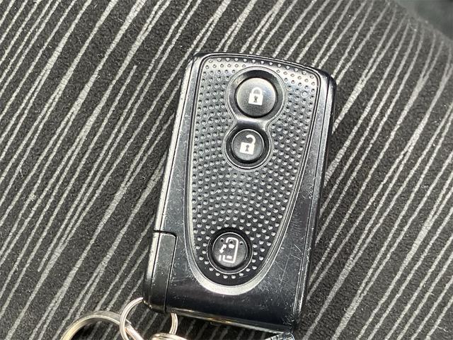タント カスタムＲＳ　ナビ地デジＴＶ　バックカメラ　Ｂｌｕｅｔｏｏｔｈ　ＥＴＣ　スマートキー　片側電動スライドドア　ベンチシート　電動格納ドアミラー　オートエアコン　ＨＩＤヘッドライト　エアロ　１５ＡＷ　タイミングチェーン（11枚目）