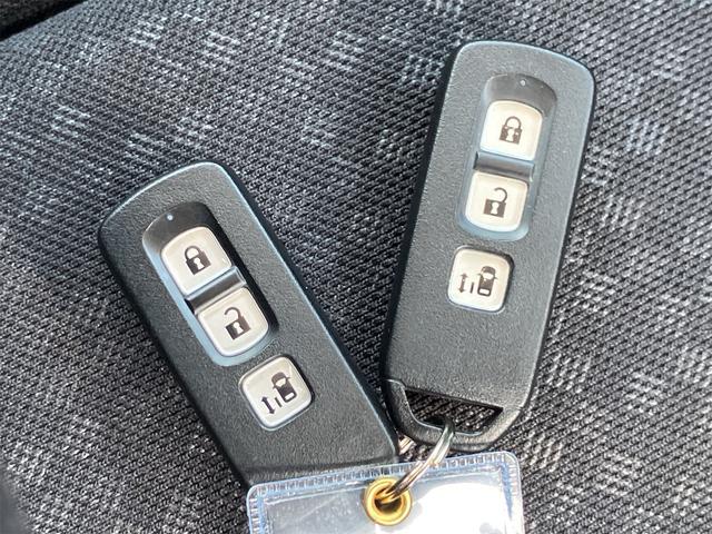 Ｎ－ＢＯＸカスタム Ｇ・Ｌパッケージ　純正ナビ地デジＴＶ　バックカメラ　Ｂｌｕｅｔｏｏｔｈ　スマートキー　ＥＴＣ　プッシュスターター　片側電動スライドドア　オートライト　ＨＩＤヘッドライト　純正エアロ　純正１４インチアルミ（13枚目）