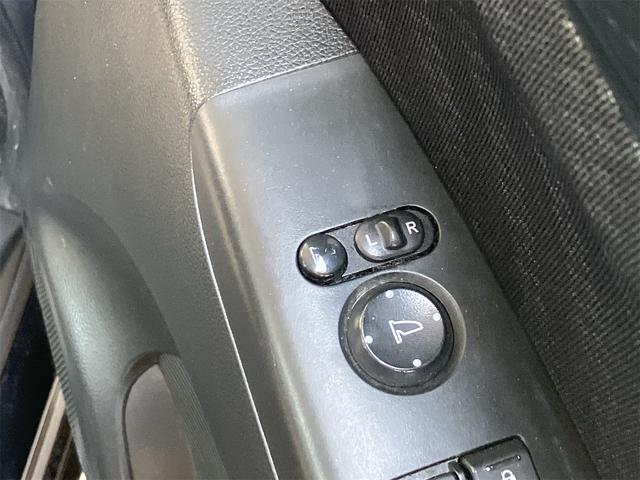 Ｎ－ＢＯＸカスタム Ｇ・Ｌパッケージ　ＨＩＤヘッドライト　純正エアロ　純正１４インチアルミ　片側電動スライドドア　スマートキー　ＥＴＣ　プッシュスターター　電動格納ドアミラー　オートエアコン　ベンチシート（10枚目）